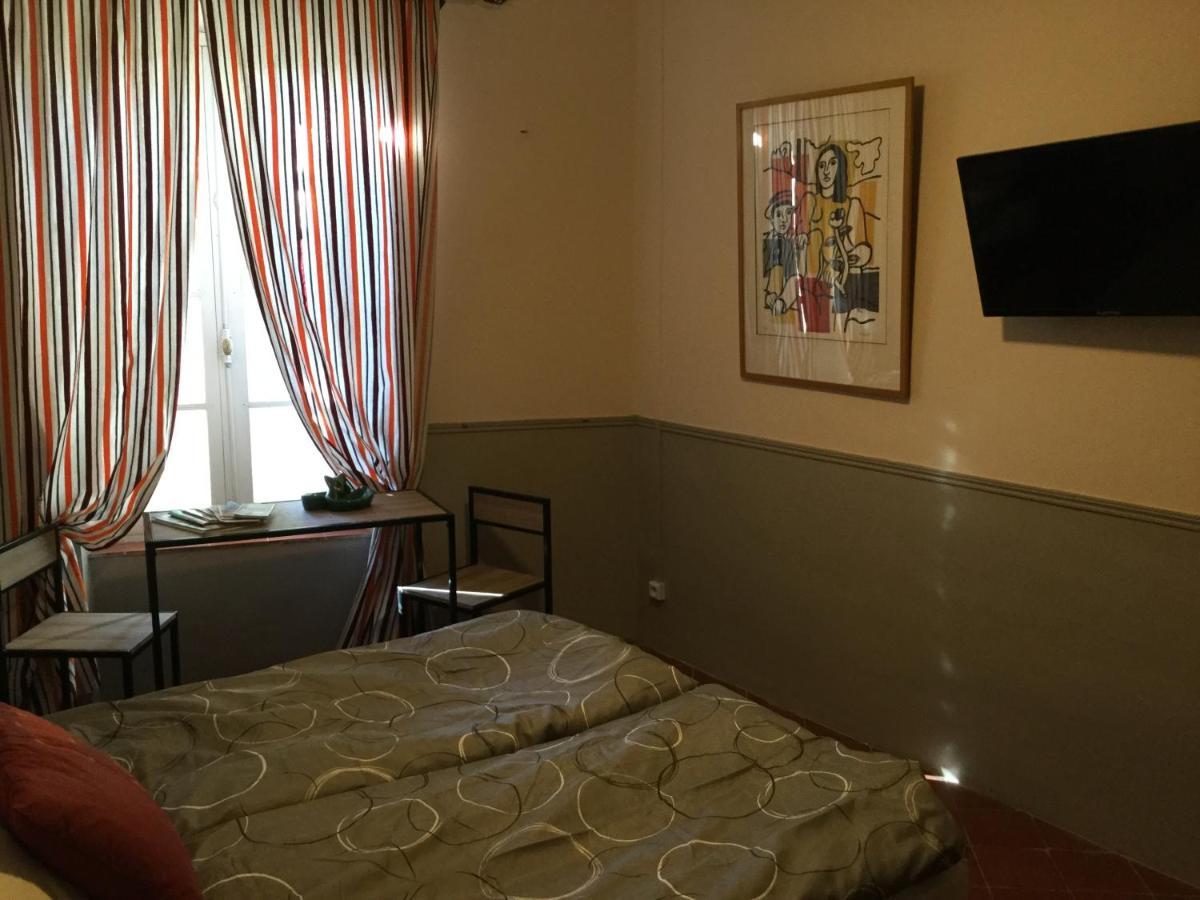 Les Hirondelles Bed and Breakfast Argeliers Εξωτερικό φωτογραφία