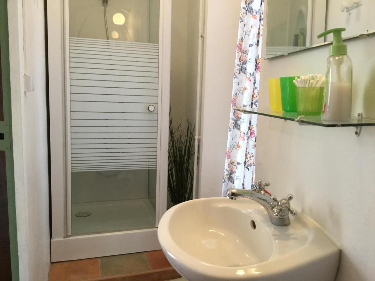 Les Hirondelles Bed and Breakfast Argeliers Εξωτερικό φωτογραφία